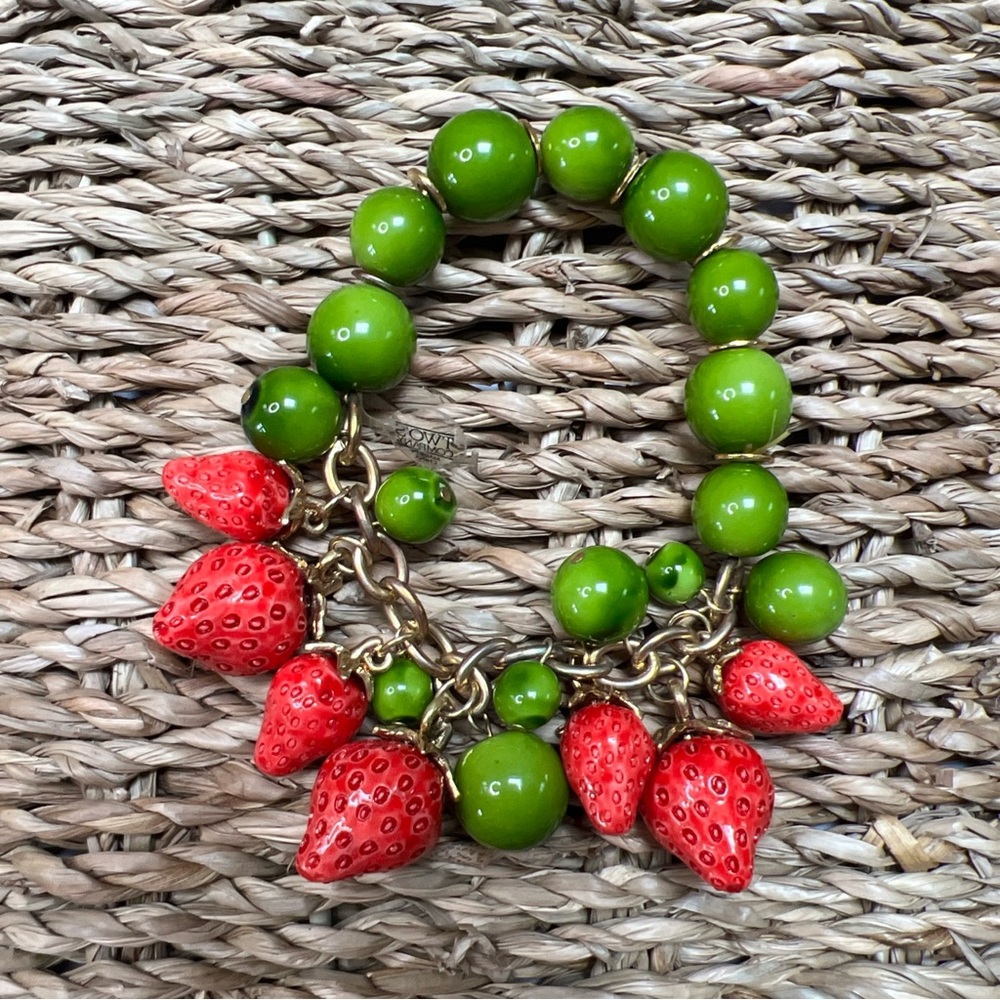 Two's Company Strawberry Green and Red Beaded Bracelet